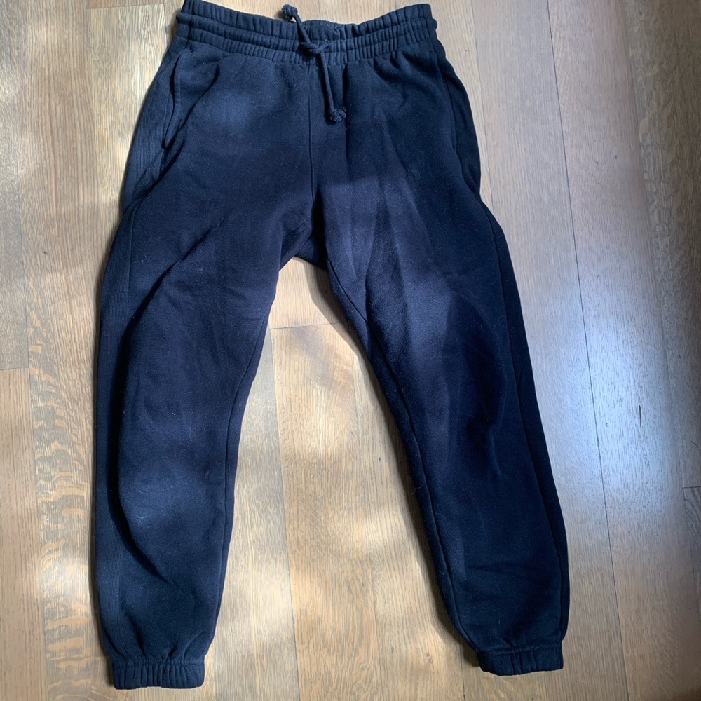 TNA aritzia black boyfriend sweatpants